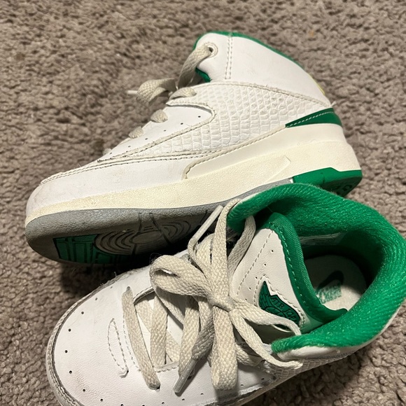 Jordan 2 - Picture 2 of 3